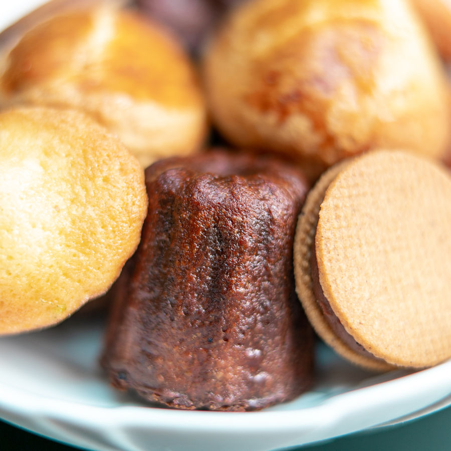 Canelés bordelais